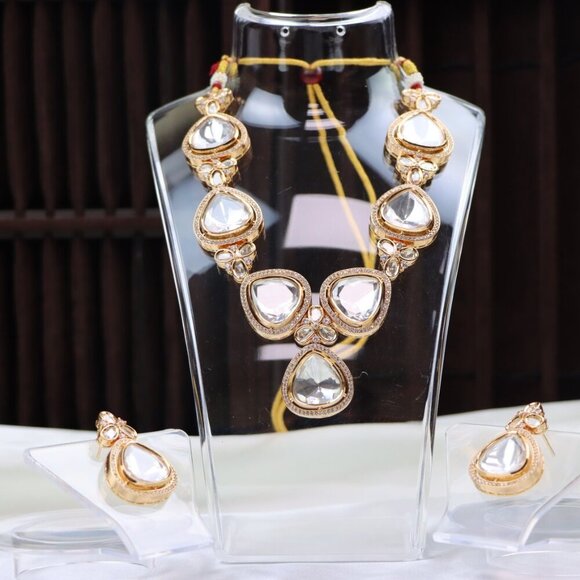 Royal Kundan Necklace & Earrings Set, JP30 - Picture 5 of 11